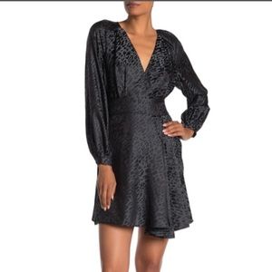 Equipment Alexandria silk leopard dress